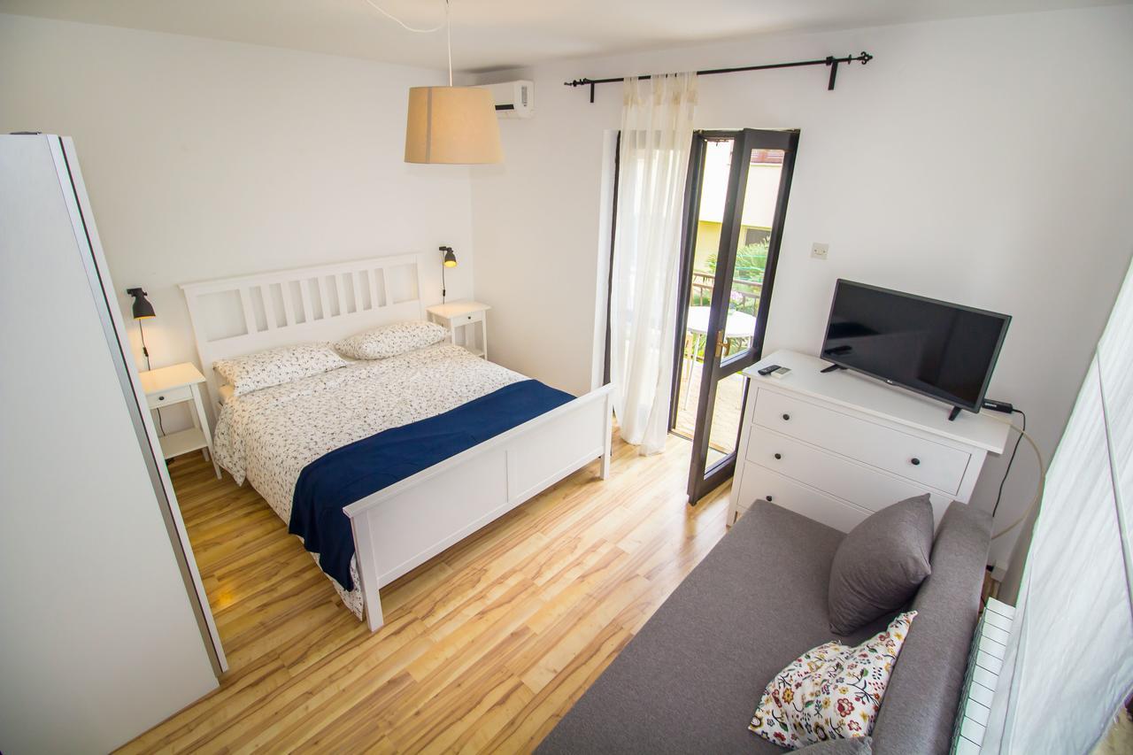 Pineta House Vidos Apartment Porec Exterior photo